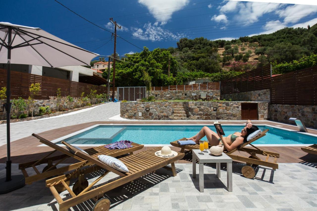 Tzouganos Villa Sfinárion Esterno foto
