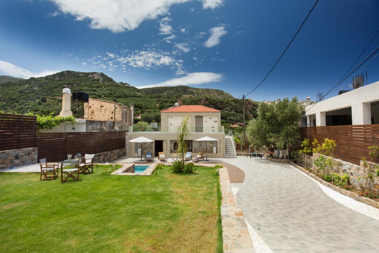 Tzouganos Villa Sfinárion Esterno foto